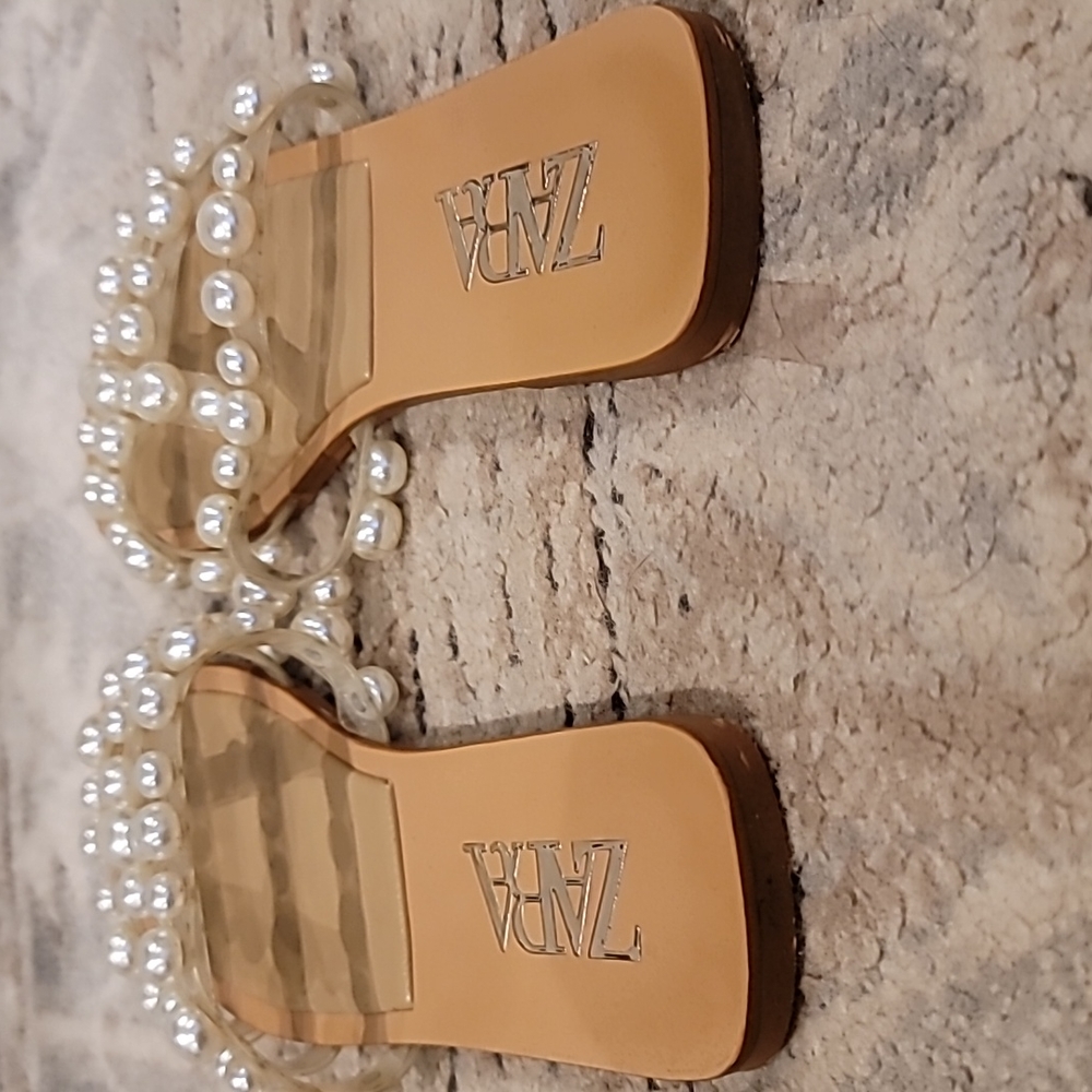 Sandals - Picture 4 of 5